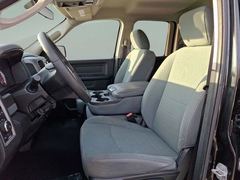 Used 2017 RAM 1500 Express w/ Black Ram 1500 Express Group image 11