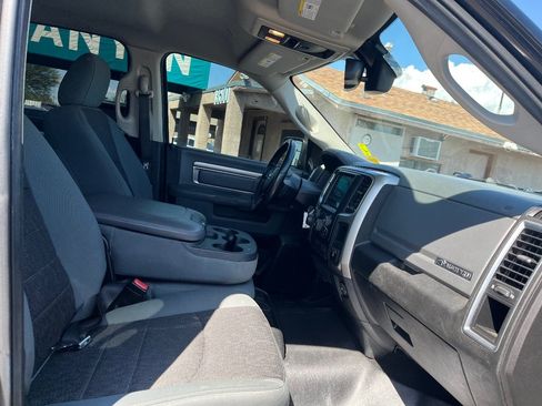Used 2019 RAM 1500 Big Horn AWD/4WD image 17