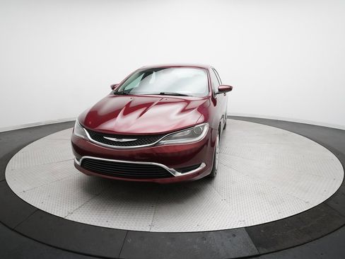 Used 2016 Chrysler 200 Limited image 32