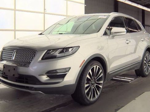 Used 2019 Lincoln MKC Reserve w/ MKC Climate Package AWD/4WD image 2