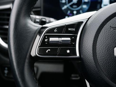 Certified 2024 Kia Seltos S image 31