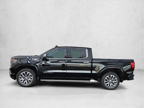 Used 2025 GMC Sierra 1500 Denali w/ Denali Reserve Package AWD/4WD image 11