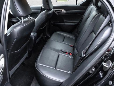 Used 2014 Lexus CT 200h image 22