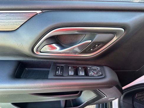 Used 2023 Chevrolet Tahoe High Country image 13