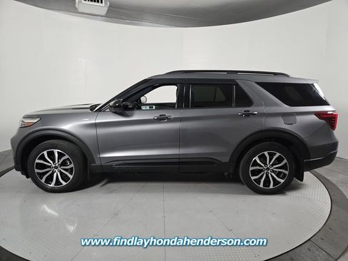 Used 2022 Ford Explorer ST-Line w/ Class IV Trailer Tow Package AWD/4WD image 3