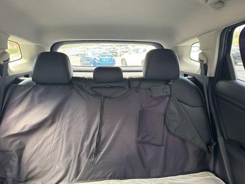 Used 2023 Kia Sportage EX image 8