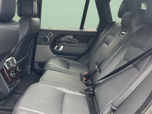 Used 2020 Land Rover Range Rover HSE image 21