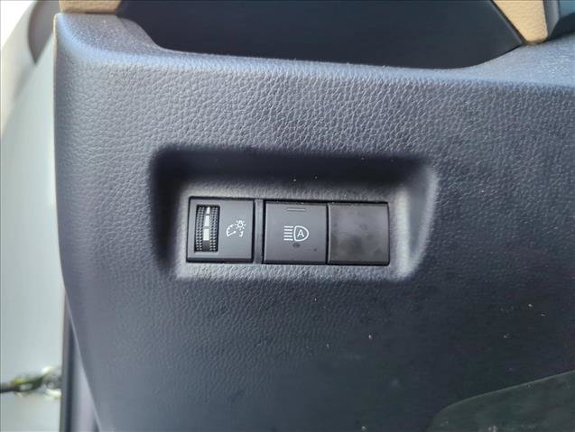 Used 2023 Toyota RAV4 LE FWD image 14
