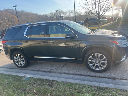 Used 2020 Chevrolet Traverse Premier image 4