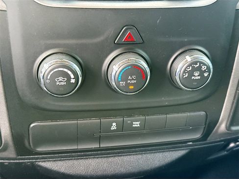 Used 2018 RAM 1500 Express w/ Express Value Package image 16