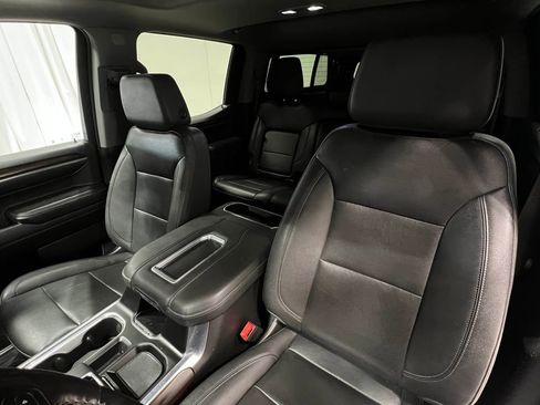Used 2022 GMC Sierra 1500 SLT w/ SLT Premium Plus Package AWD/4WD image 16