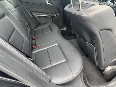 Used 2014 Mercedes-Benz E 350 4MATIC Sedan w/ Premium 1 Package image 11