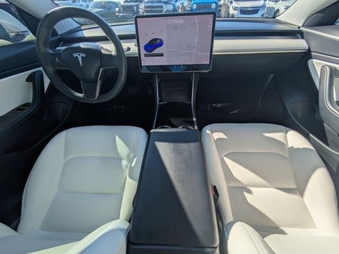 Used 2020 Tesla Model 3 Standard Range Plus image 13