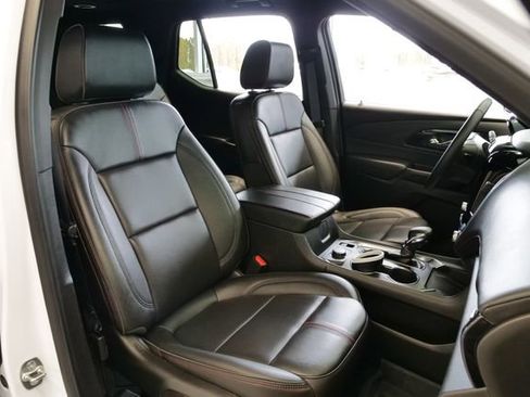 Used 2024 Chevrolet Traverse RS w/ LPO, Floor Liner Package image 18
