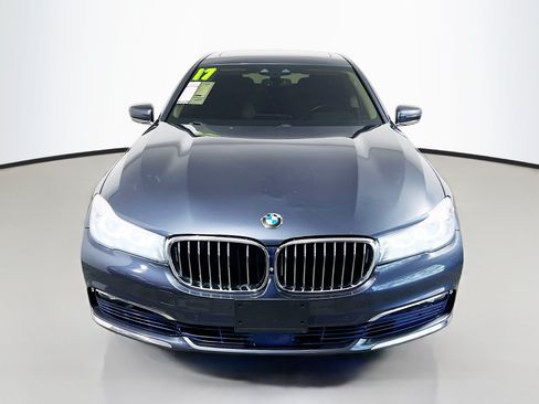 Used 2017 BMW 740e xDrive AWD/4WD image 11