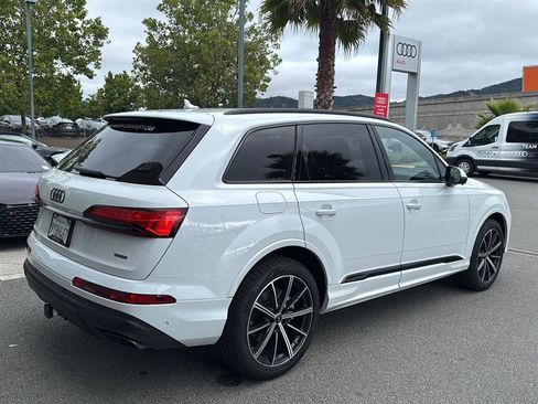 Used 2026 Audi Q7 2.0T Premium Plus w/ Premium Plus Package AWD/4WD image 6
