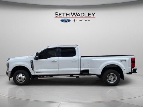 Certified 2025 Ford F350 Lariat AWD/4WD image 4