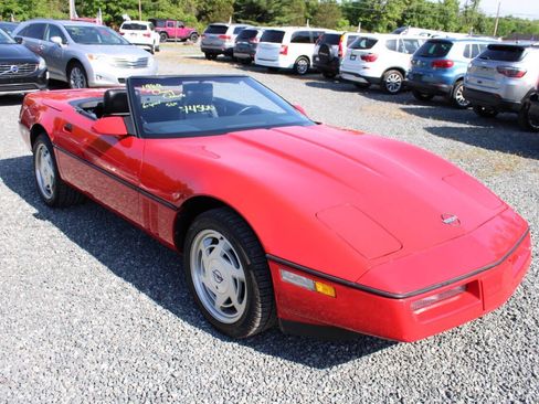 Used 1989 Chevrolet Corvette Convertible RWD image 4