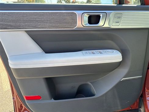 New 2025 Hyundai Santa Fe Limited AWD/4WD image 10