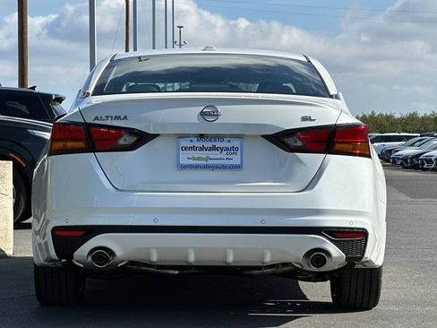 New 2025 Nissan Altima 2.5 SL image 5