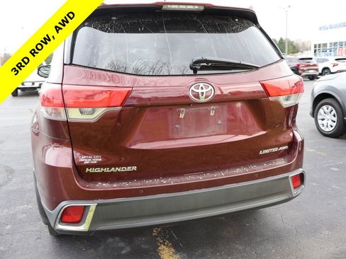 Used 2017 Toyota Highlander Limited image 15