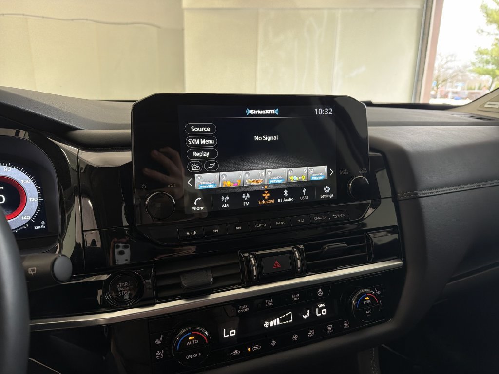 Certified 2025 Nissan Pathfinder Platinum w/ Cargo Package FWD image 30