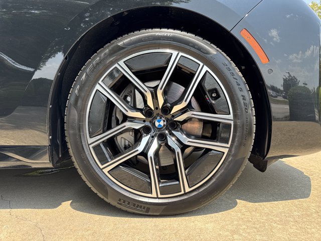 Certified 2026 BMW 740i xDrive AWD/4WD image 29