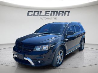 Used 2017 Dodge Journey Crossroad FWD video 1