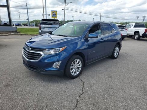 Used 2019 Chevrolet Equinox LT FWD image 2