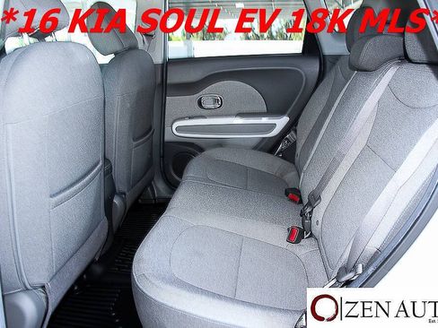 Used 2016 Kia Soul EV FWD image 27