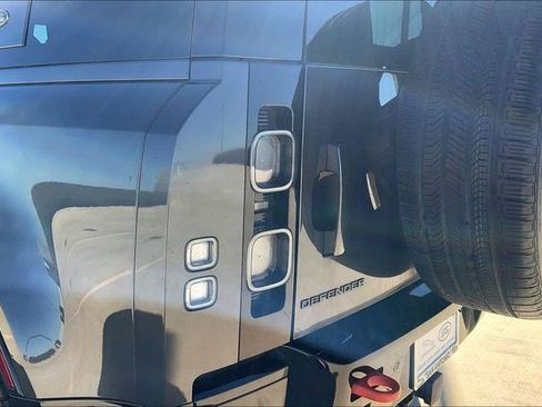 Used 2022 Land Rover Defender 110 X image 35