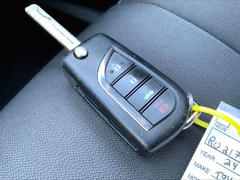 Used 2024 Toyota Camry LE image 14