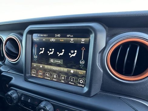 Used 2023 Jeep Gladiator Mojave w/ Cold Weather Group image 14