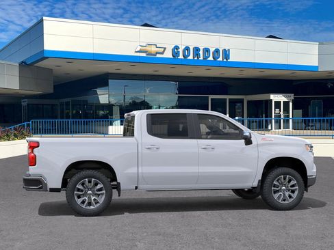 New 2026 Chevrolet Silverado 1500 LT w/ Z71 Off-Road Package AWD/4WD image 5