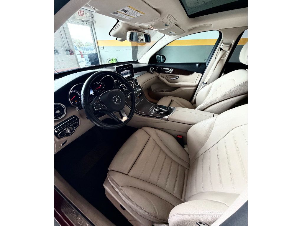 Used 2019 Mercedes-Benz GLC 300 4MATIC image 15