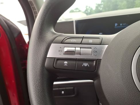 Certified 2025 Hyundai Santa Fe Limited AWD/4WD image 28