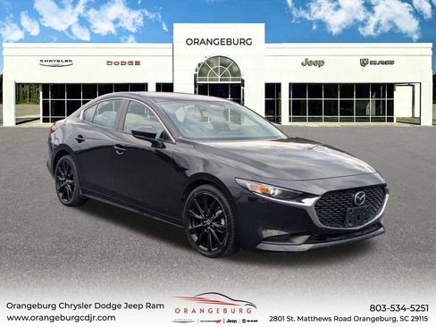 Used 2024 MAZDA MAZDA3 s FWD image 1