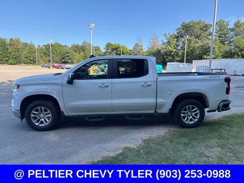 Used 2023 Chevrolet Silverado 1500 LT AWD/4WD image 4