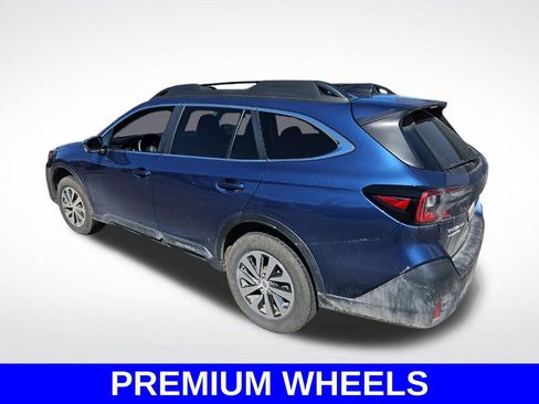 Used 2022 Subaru Outback Premium w/ Popular Package #1 AWD/4WD image 12