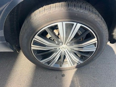 Used 2022 Volvo XC60 B6 Inscription w/ Climate Package AWD/4WD image 5