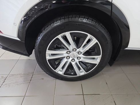 Certified 2024 Cadillac Lyriq Tech w/ Driver Assist Package AWD/4WD image 11