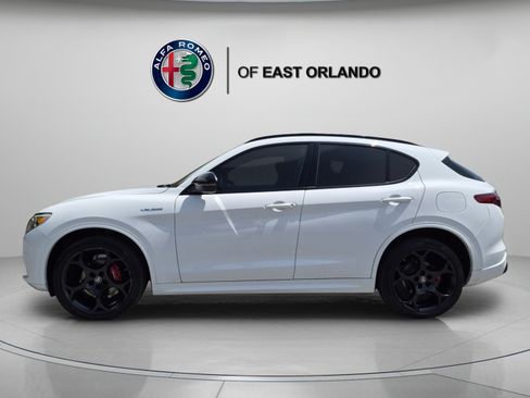 Used 2023 Alfa Romeo Stelvio Veloce AWD/4WD image 4