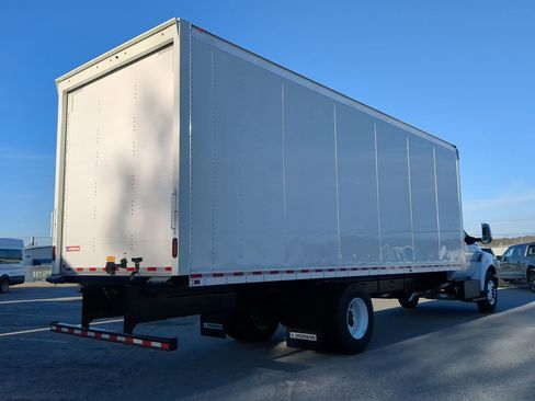 New 2026 Ford F750 2WD Regular Cab Super Duty image 3
