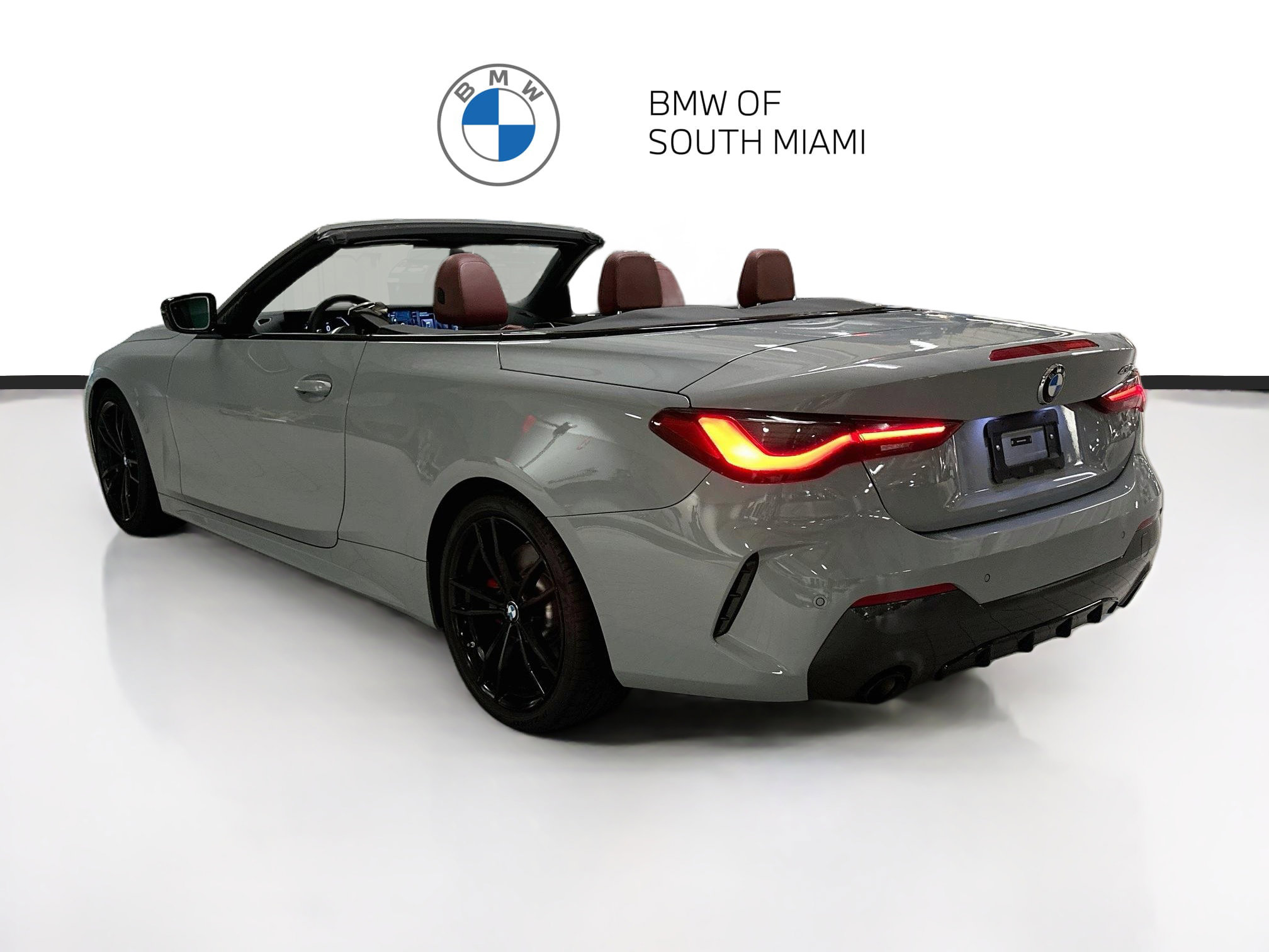 Certified 2024 BMW 430i Convertible w/ M Sport Package RWD image 5
