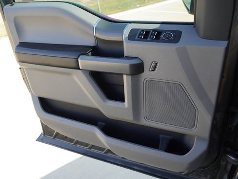 Used 2018 Ford F150 XLT w/ Equipment Group 302A Luxury image 24