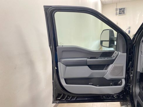 New 2026 Ford F250 XLT w/ XLT Premium Package image 14