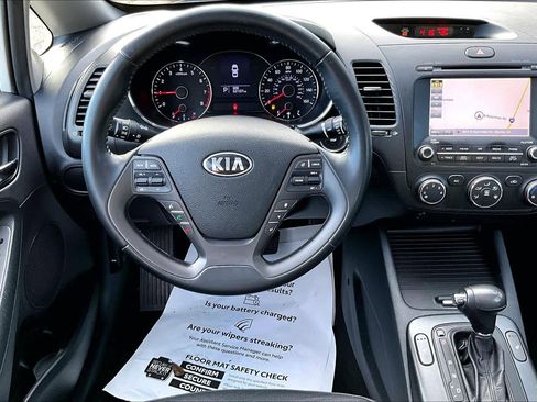 Used 2016 Kia Forte EX w/ EX Premium Package image 5