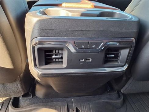 Used 2024 GMC Sierra 2500 Denali Ultimate w/ Max Trailering Package image 11