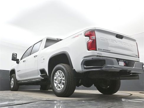 Used 2023 Chevrolet Silverado 2500 LTZ image 49