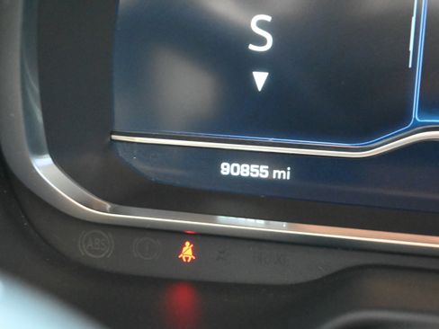 Used 2023 Chevrolet Tahoe Z71 w/ Z71 Off-Road Package image 23